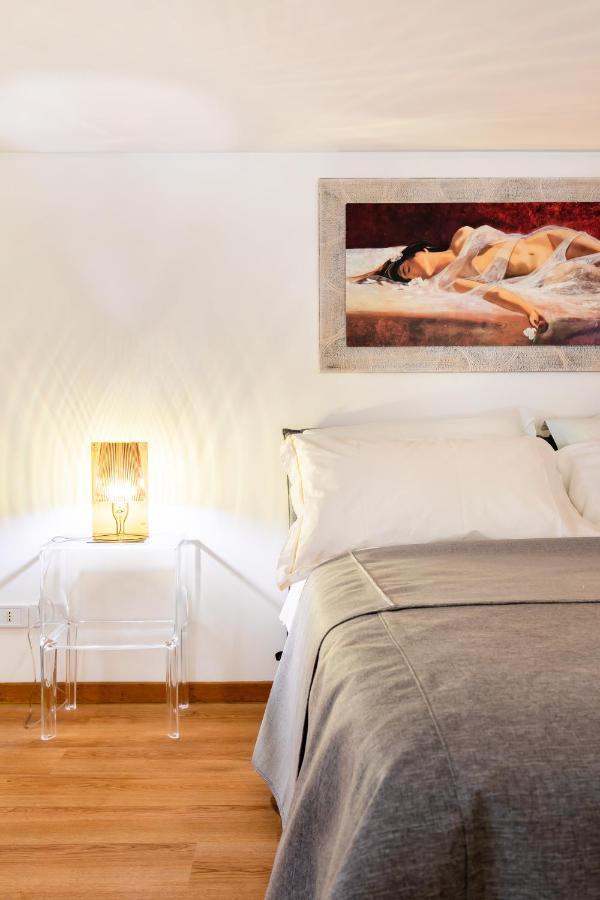 Apartament Rotonda 23 - Loft In Pantheon Rzym Zewnętrze zdjęcie