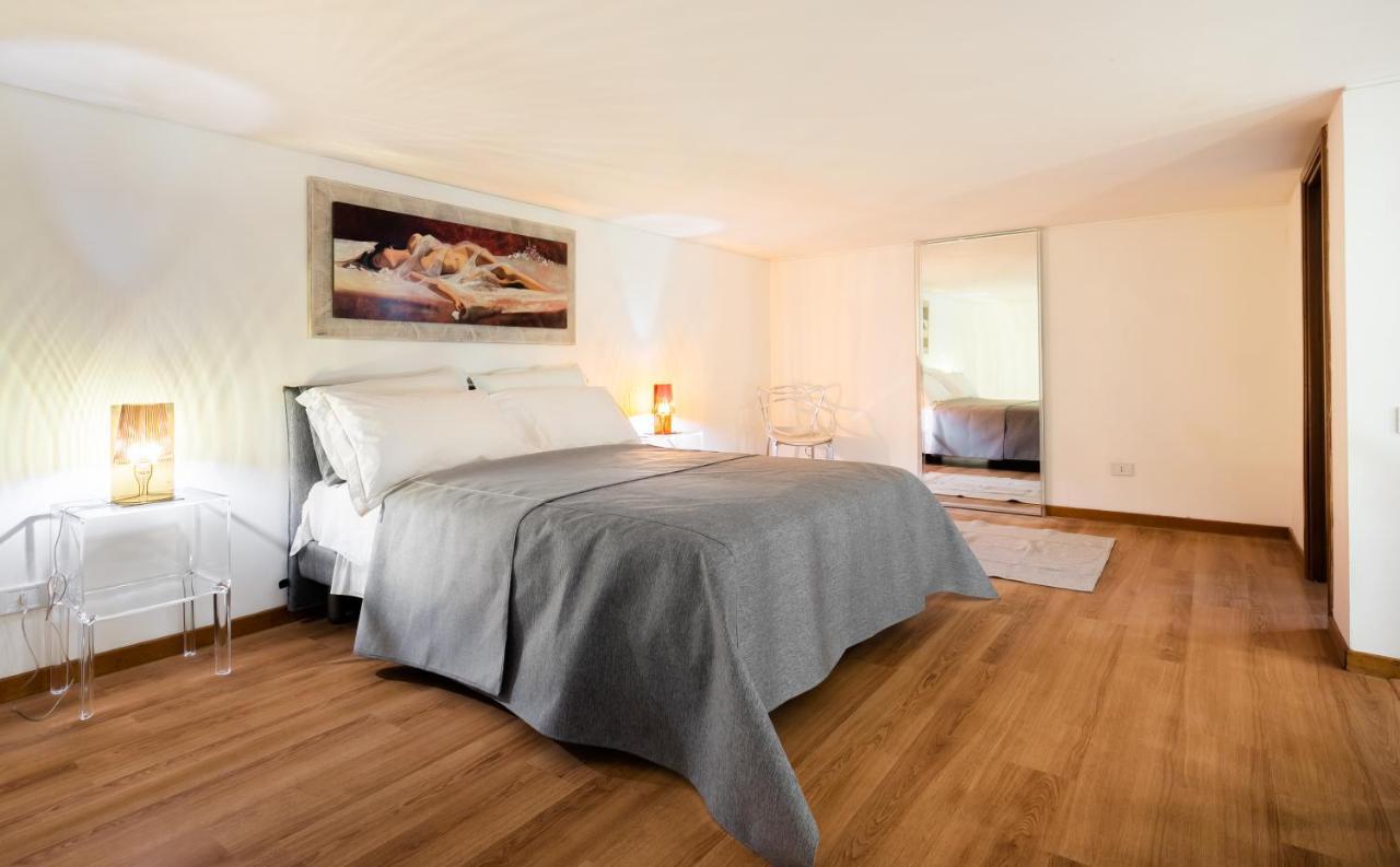 Apartament Rotonda 23 - Loft In Pantheon Rzym Zewnętrze zdjęcie